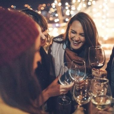 5 Essential Tips to Achieve Whiter Smile Even if You're a Wine Lover